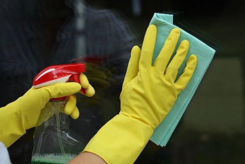 Professional house cleaning service for Maidavale homes