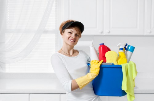 Careful clearance service for a flat and mixed belongings in Maidavale